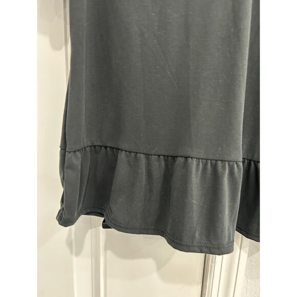 Green Envelope Los Angeles Ruffled Hem Short Sleeve V-Neck Top Black Small NWT - Picture 4 of 10